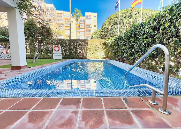 Two Bedroom On The Second Line Of The In Marbella. * מארבלה