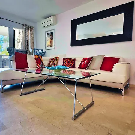 Two Bedroom On The Second Line Of The In Marbella. Apartmán