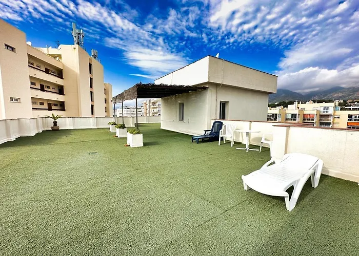 アパート Two Bedroom On The Second Line Of The In Marbella.